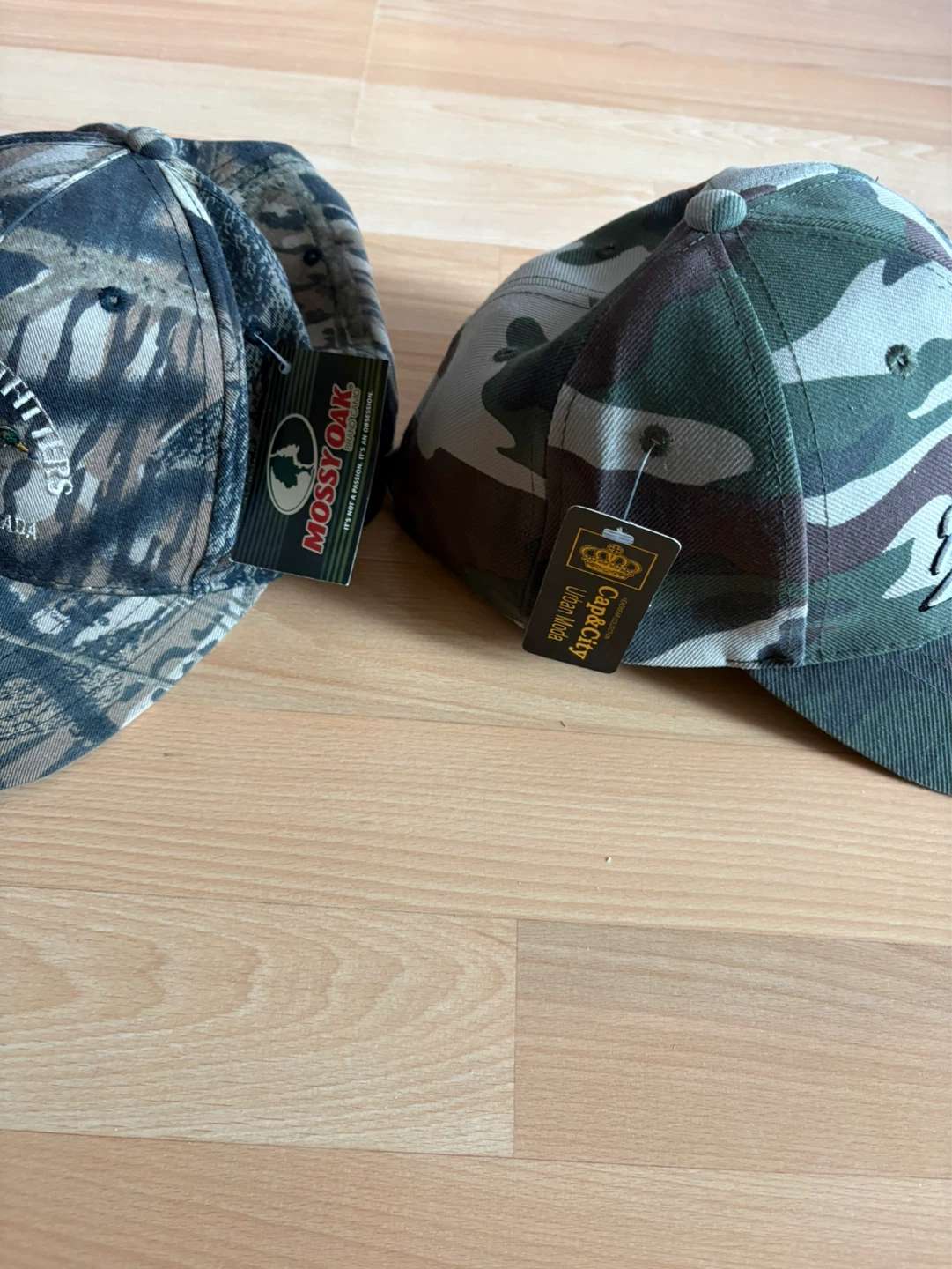 Brand New Camouflage Baseball Caps  $5 each firm - photo 3
