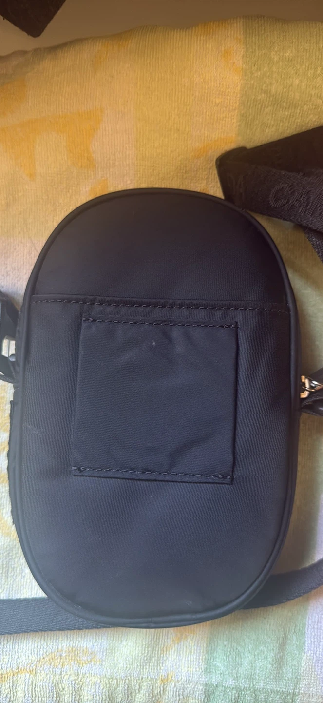 Lululemon Black Crossbody Bag with Maple Leaf Detail - photo 2