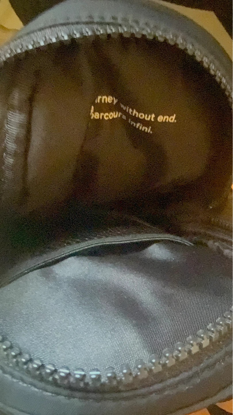 Lululemon Black Crossbody Bag with Maple Leaf Detail - photo 5