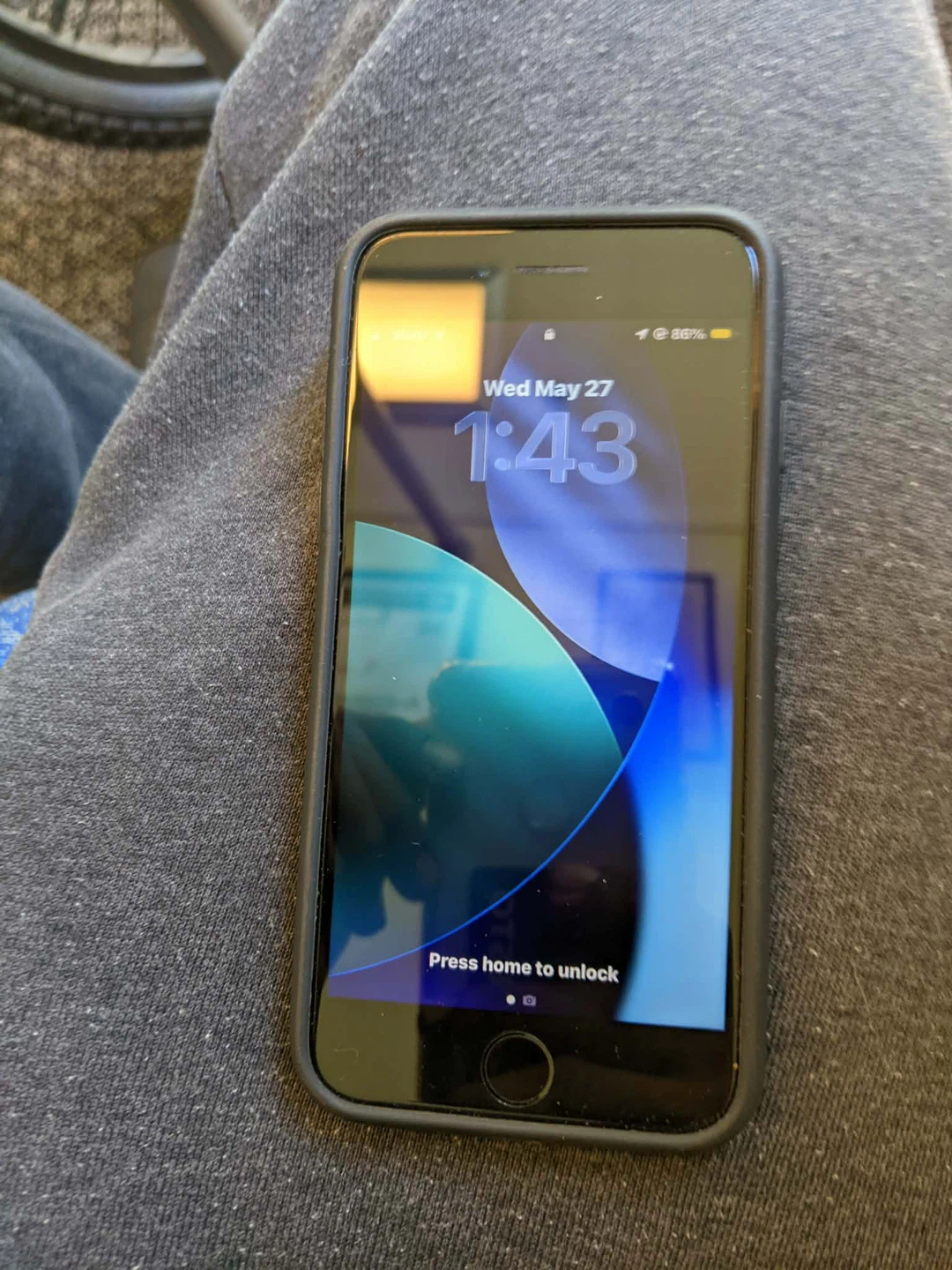 iPhone SE 2020 (2GEN)- 128 GB UNLOCKED