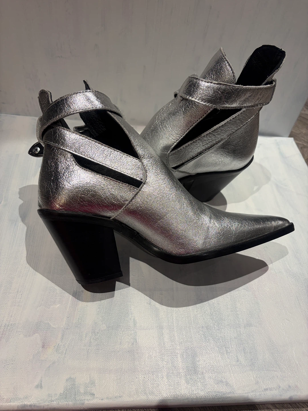 L’intervalle Silver Western Ankle Boots - photo 3