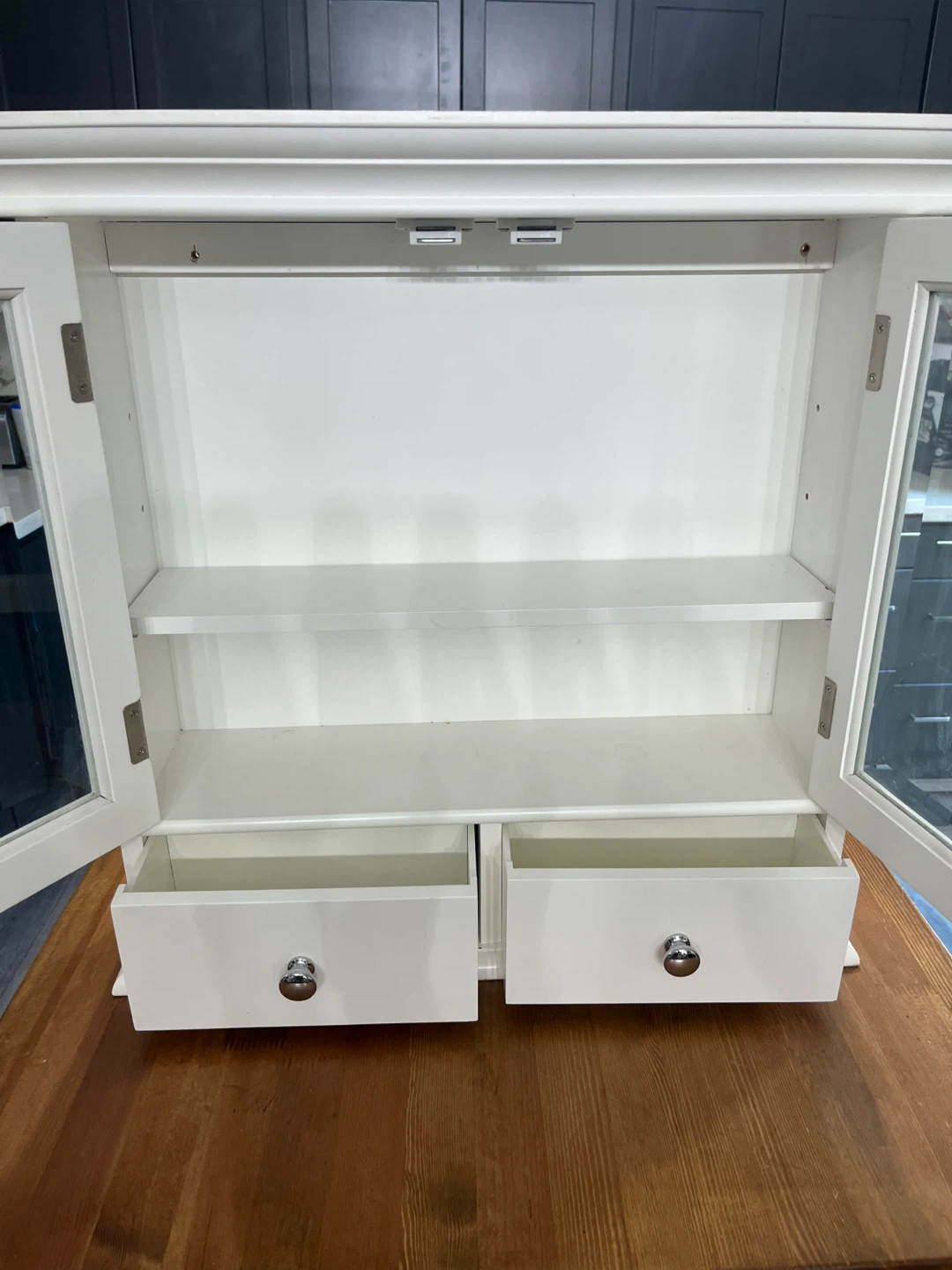 White Wall Mounted Cabinet with Glass Doors - photo 3