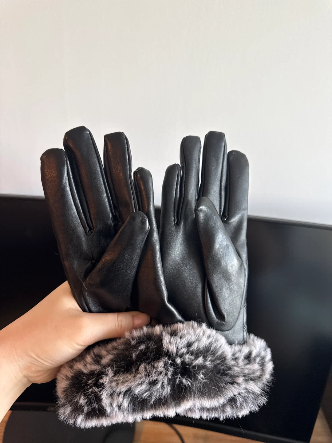 Brand New Black Quilted Leather Gloves with Faux Fur Trim - photo 2
