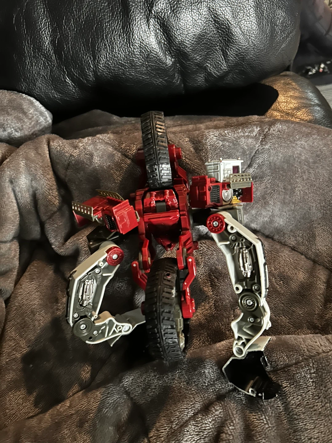 Transformers deluxe class demolisher - photo 2