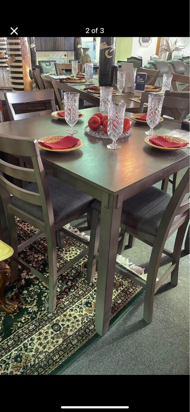 Mesa/ comedor 4 sillas nuevo sin uso, comprado en mueblería