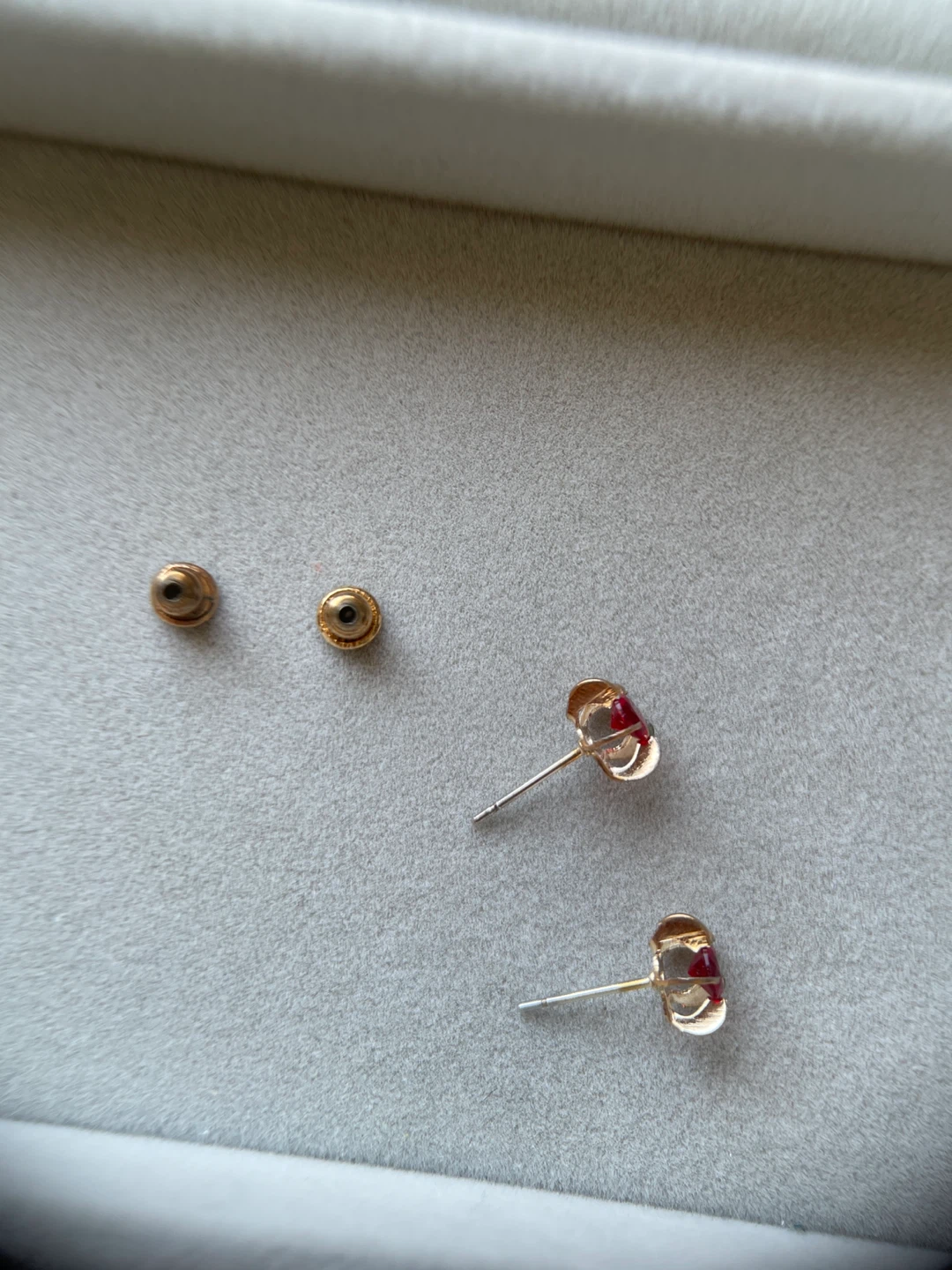 Gold Tone Star Earrings with Red Gems - photo 3