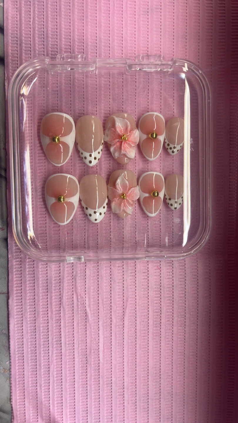 Press On Nails - French Tip with Floral Accent - photo 2