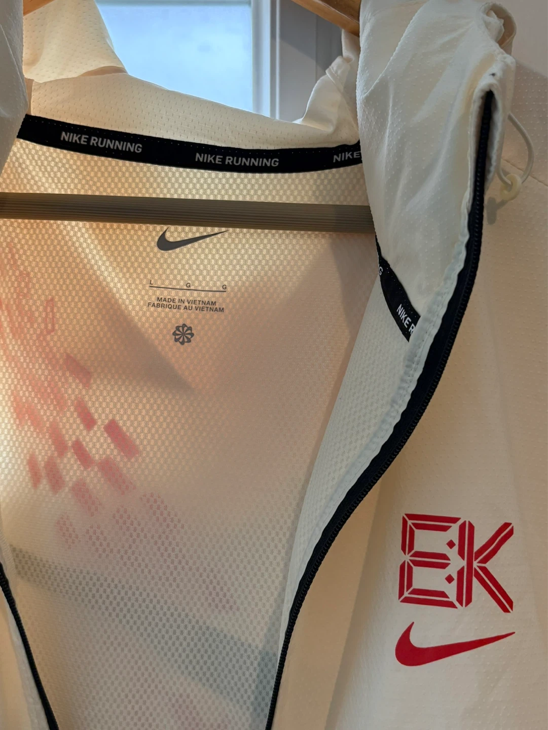 Nike Running Jacket Size L - photo 2