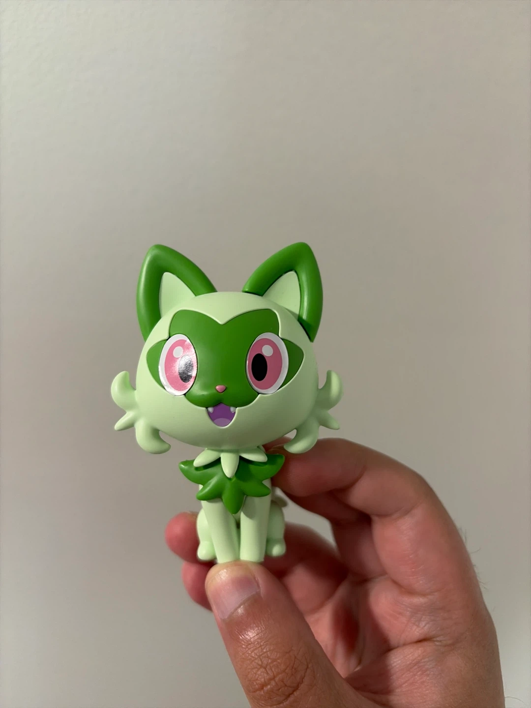 Pokémon Center Sprigatito Plush 2022 + BONUS FIGURE - photo 3