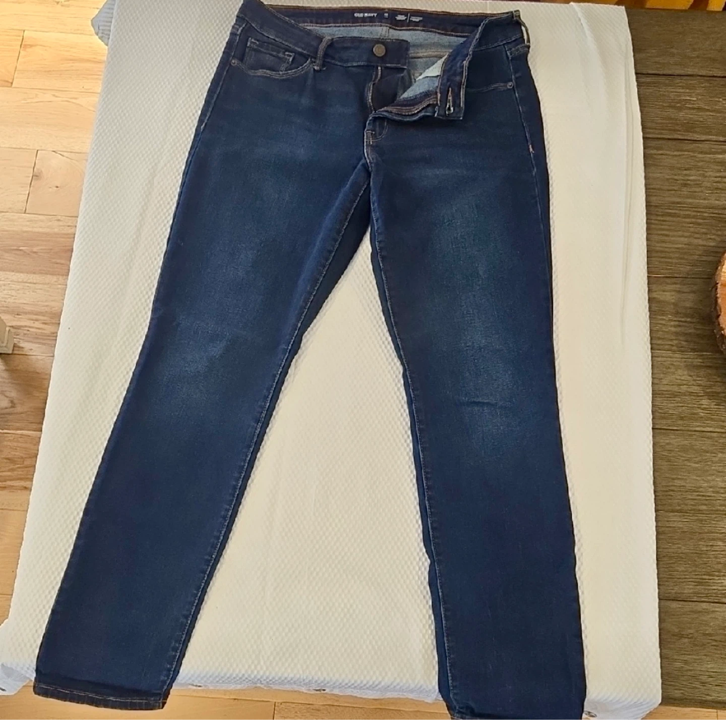 Old Navy Women's Dark Wash Mid Rise Slim Jeans size 12 Long - photo 2