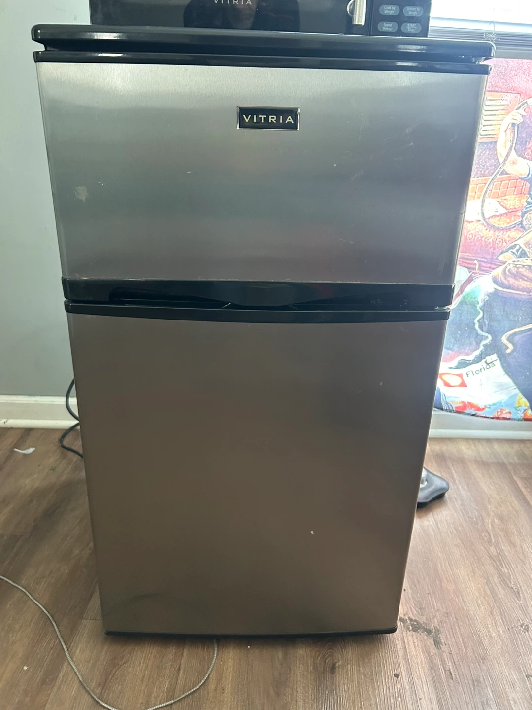 VITRIA Mini Fridge - photo 2