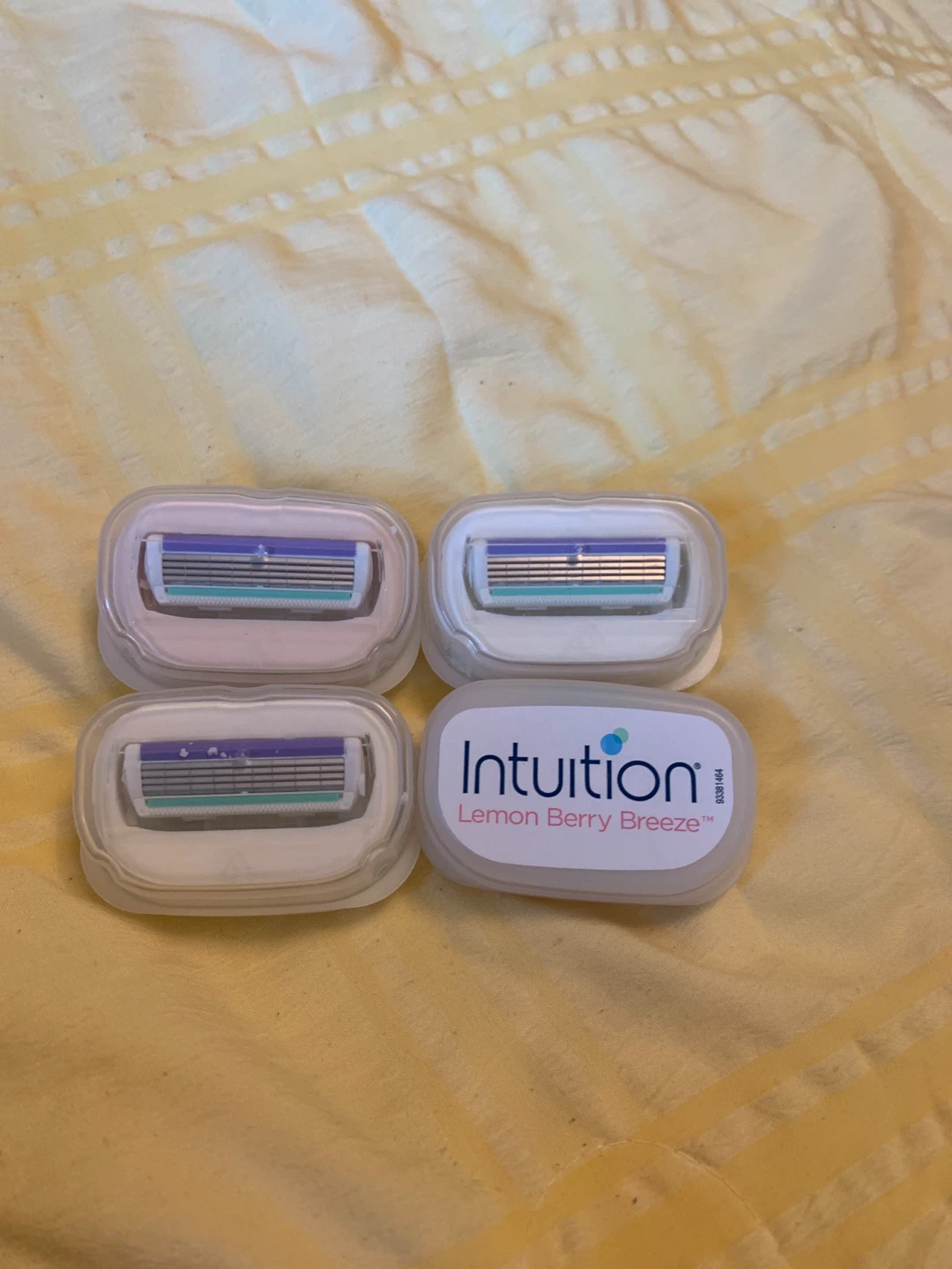 Intuition Lemon Berry Breeze Razor Refills - 4 Pack