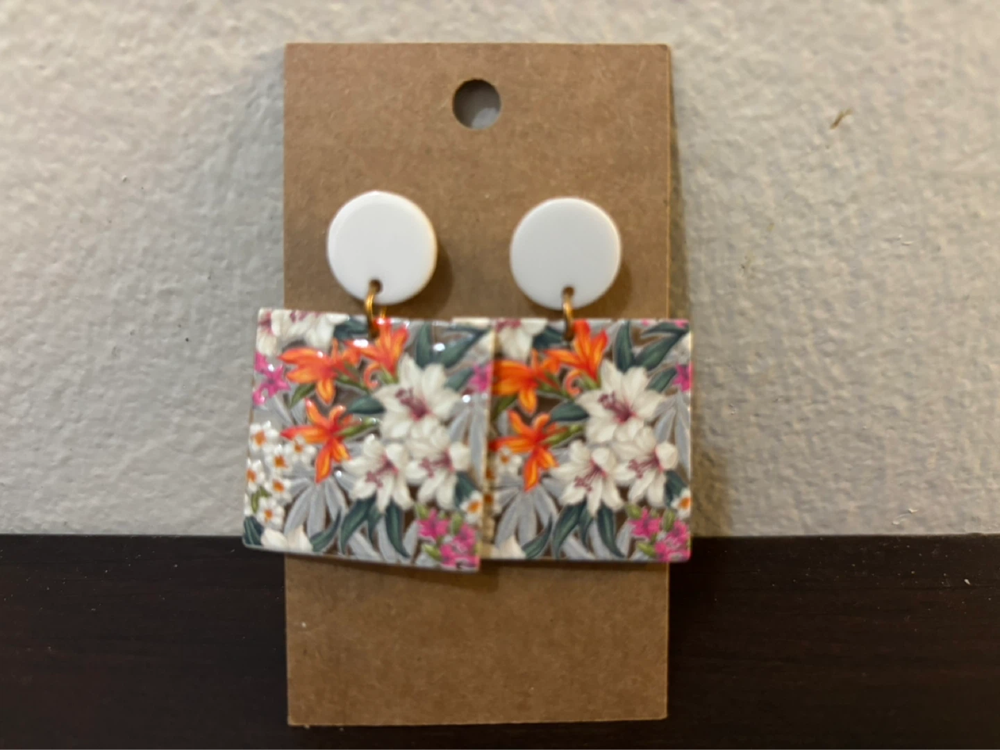 BRAND NEW-Floral Statement Earrings
