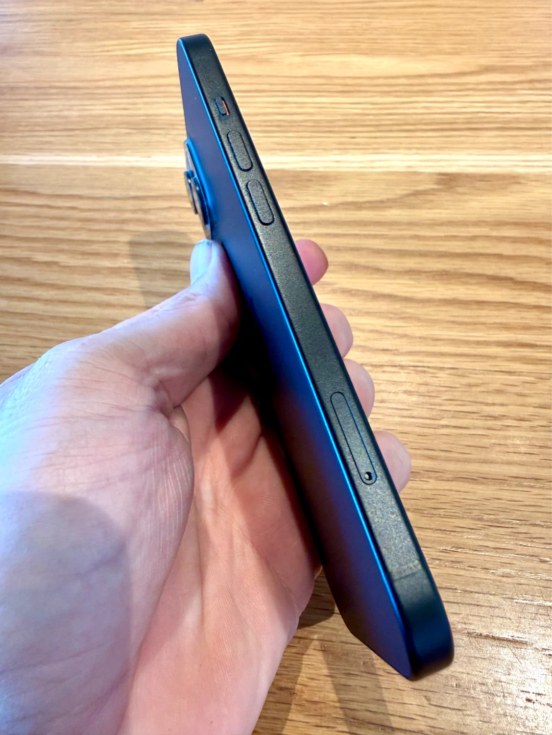iPhone 15 - Mint Condition 🌟 - photo 3