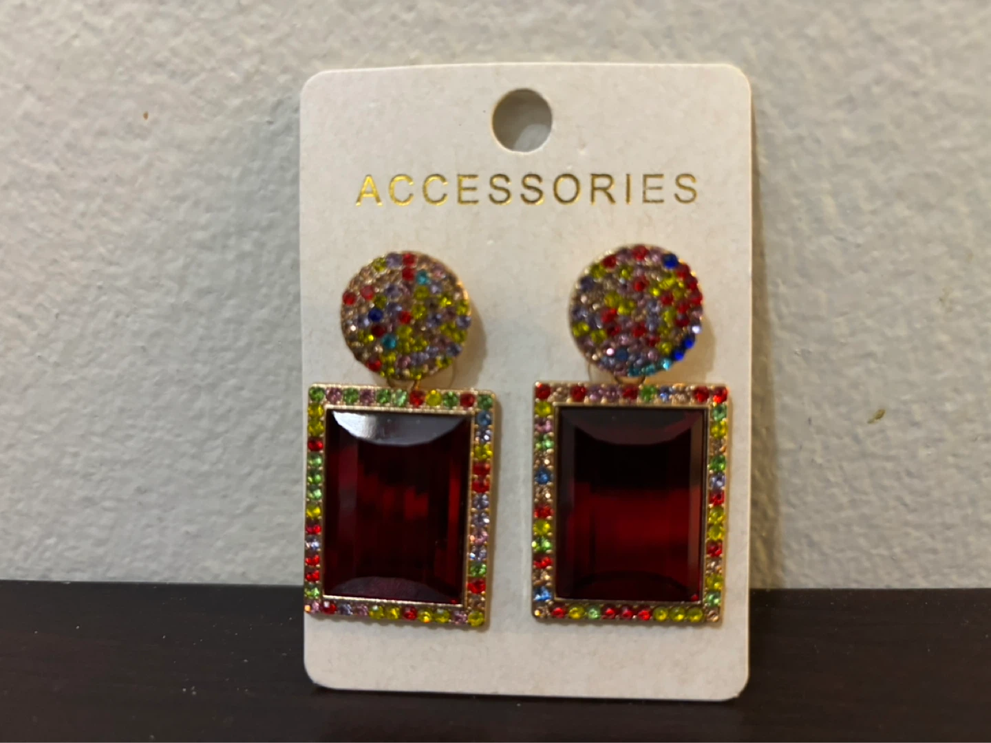 NEW-STUNNING Red Gemstone and Rhinestone Style Dangle Earrings