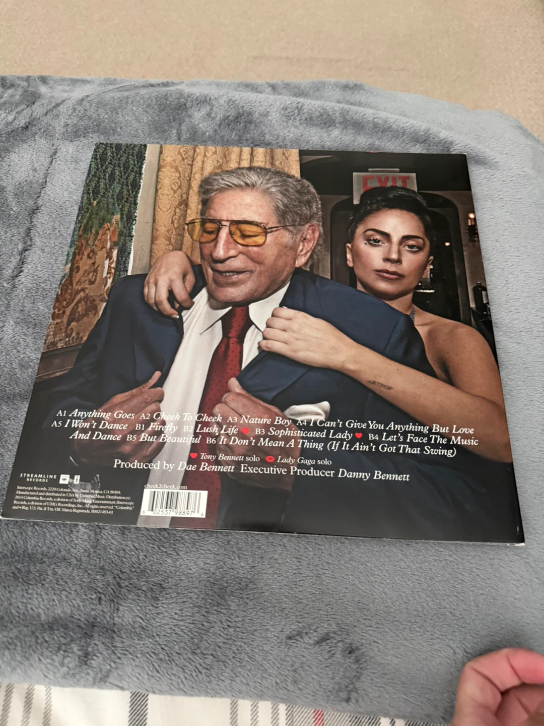 Tony Bennett & Lady Gaga "Cheek to Cheek" Vinyl Record - photo 2