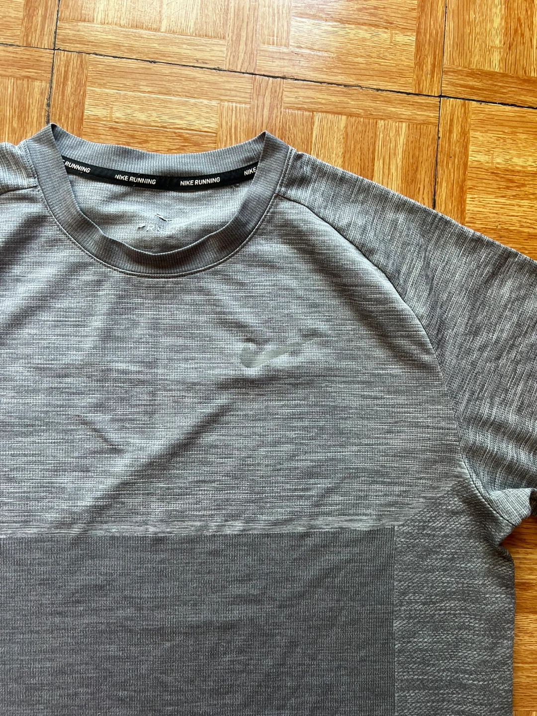 Nike Running T-Shirt - size XL - photo 2