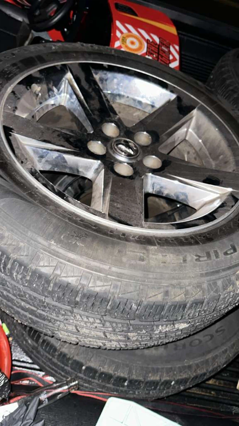 Pirelli Scorpion STR Tires with Chrome Rims - photo 5