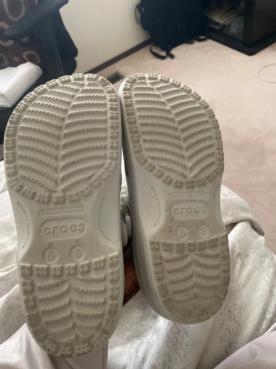 Crocs Size 6/8 - photo 3