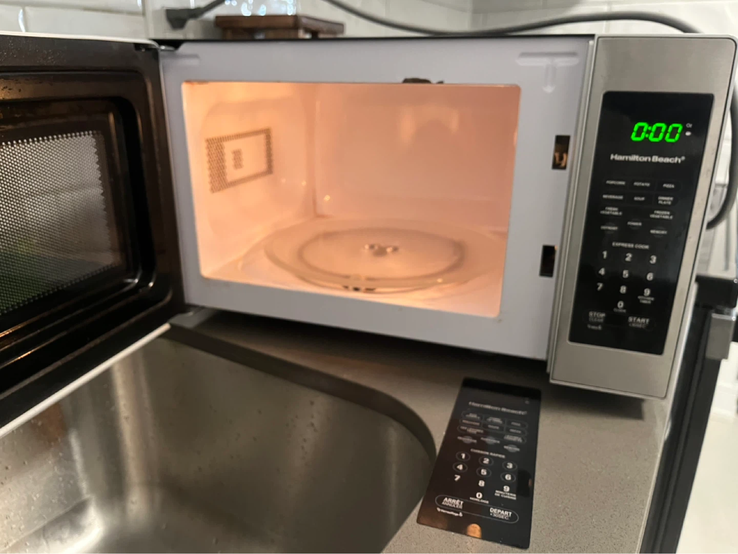 Hamilton Beach Stainless Steel Microwave – Clean & Fully Working - photo 2