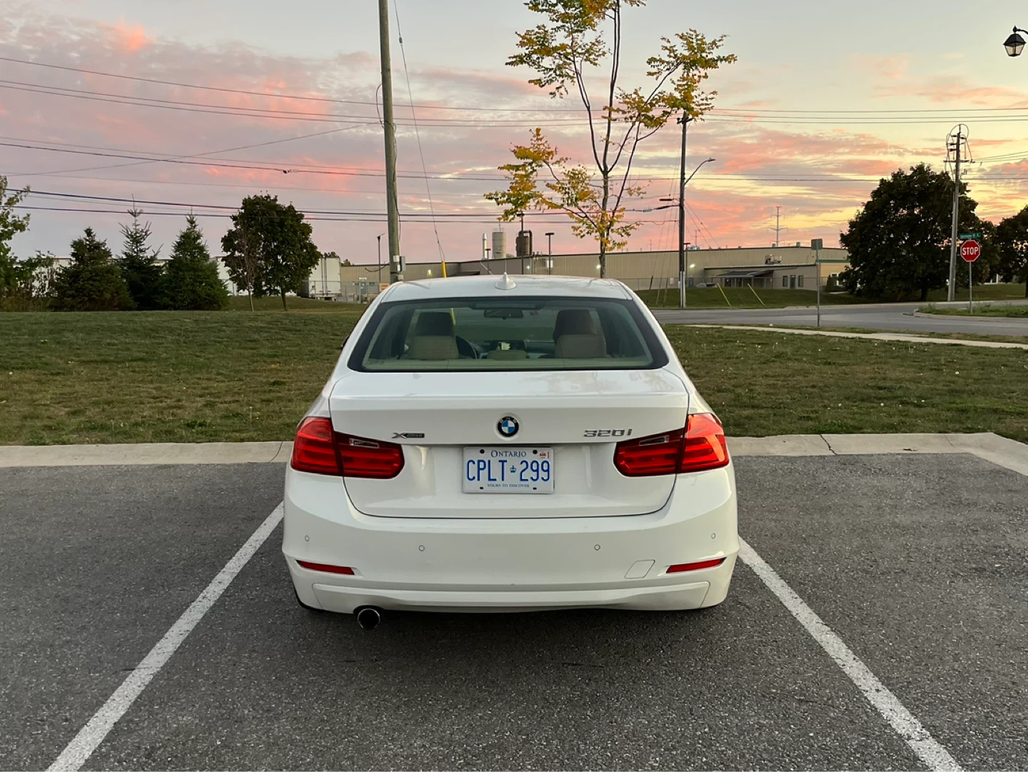 2015 White BMW 320i xdrive - photo 4