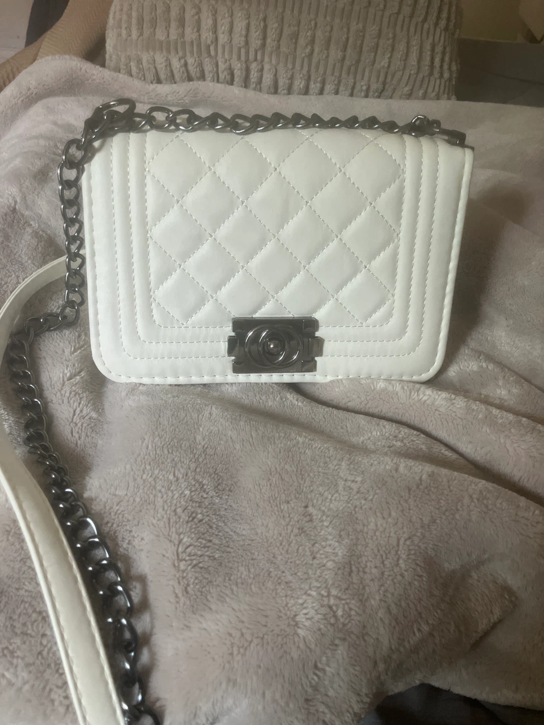 White Quilted Crossbody Handbag with Chain Strap