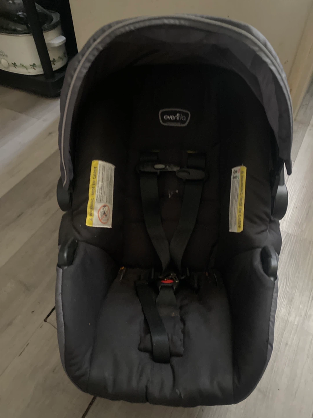Evenflo Infant Car Seat - photo 3