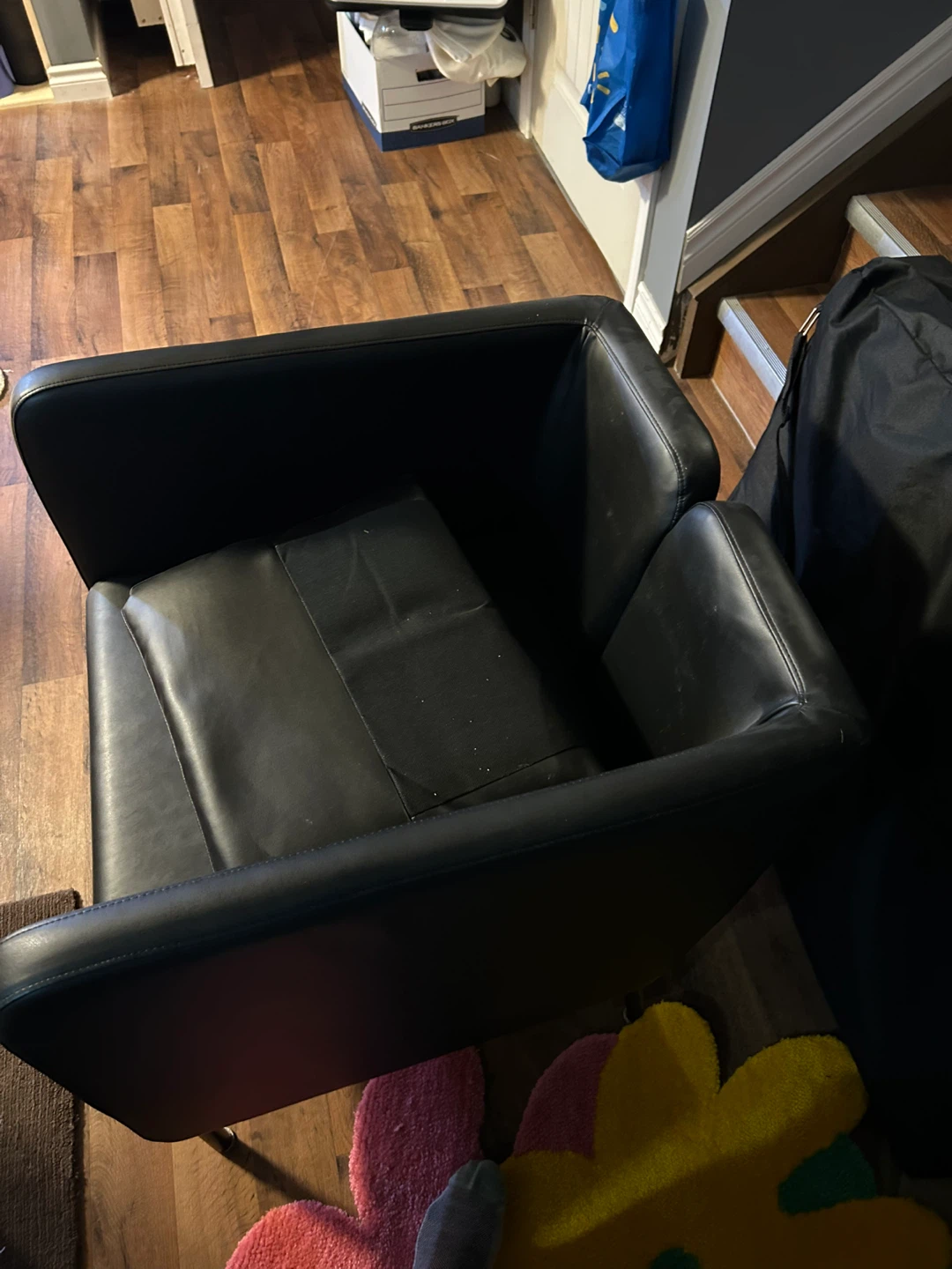 Black Armchair - photo 2