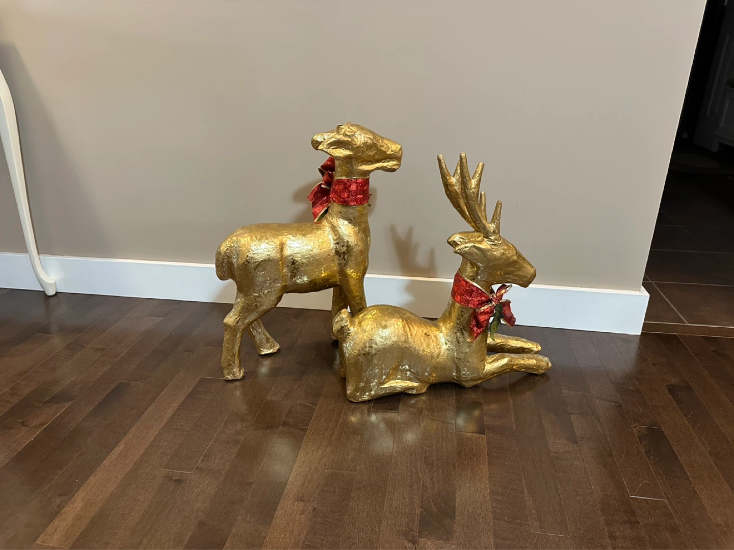 Gold Christmas Reindeer Decor Set - photo 2