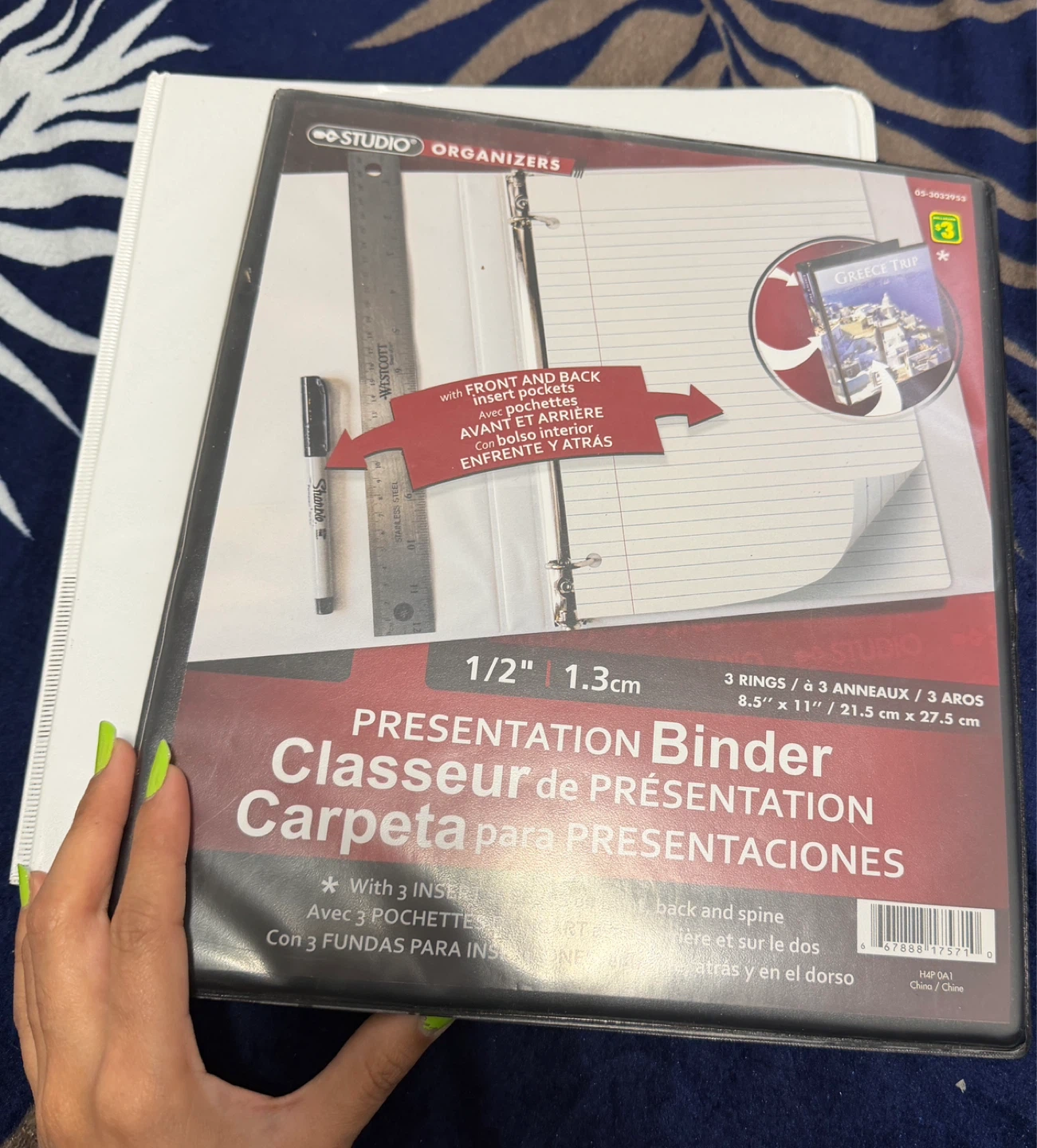 2 Studio 1/2 inch Presentation Binder