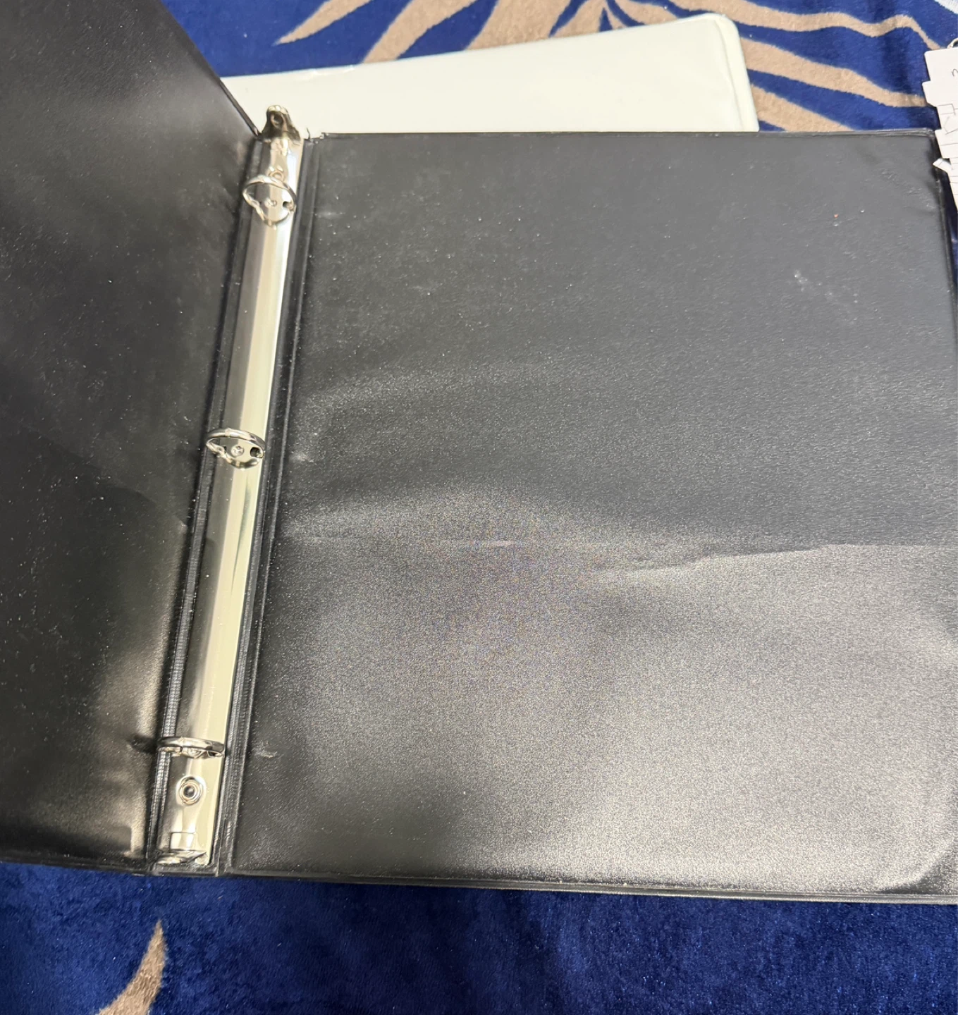 2 Studio 1/2 inch Presentation Binder - photo 2