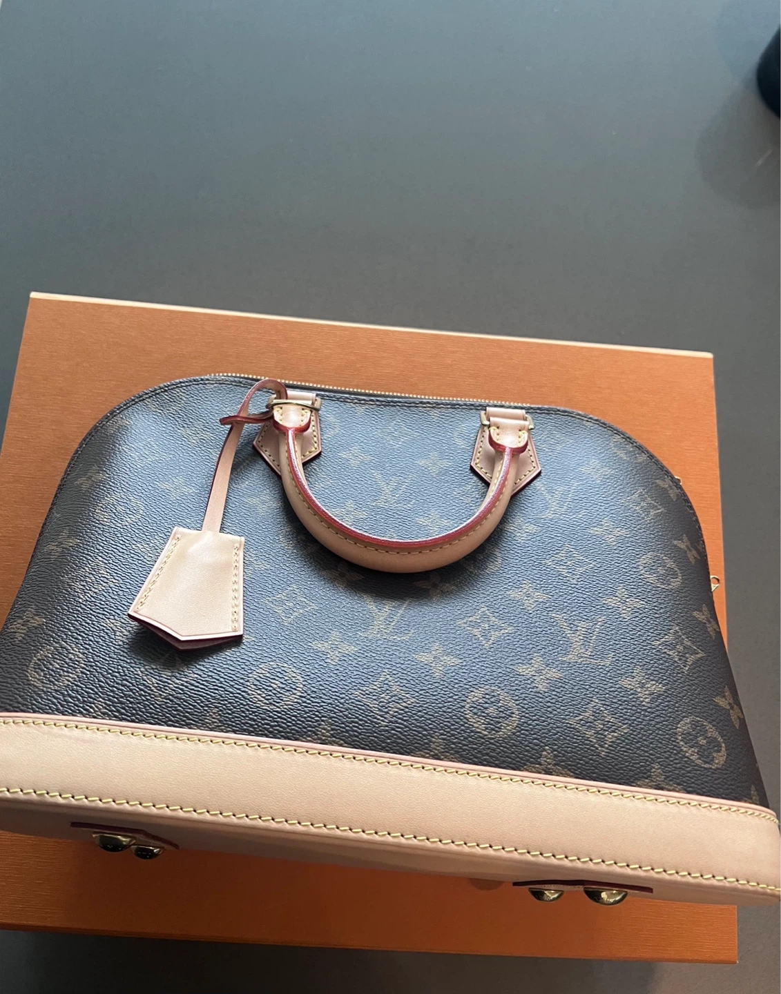 $1475 LV Alma UNUSED + KEPT IN BOX W/ RECEIPT FROM PARIS STORE