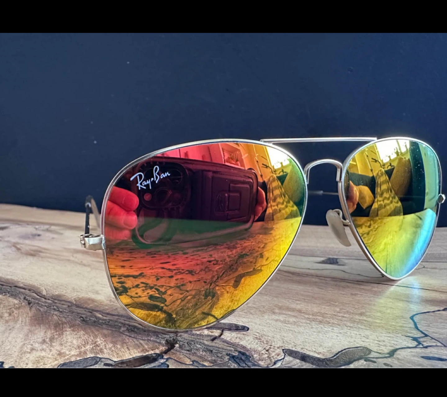 Ray-Ban Aviator Sunglasses with Case and Cleaning Cloth