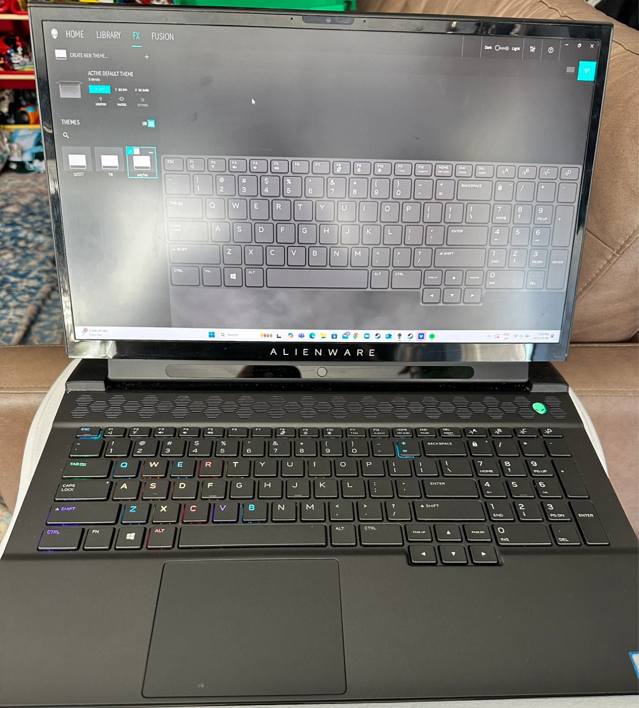 Alienware Gaming Laptop 17inch - photo 3