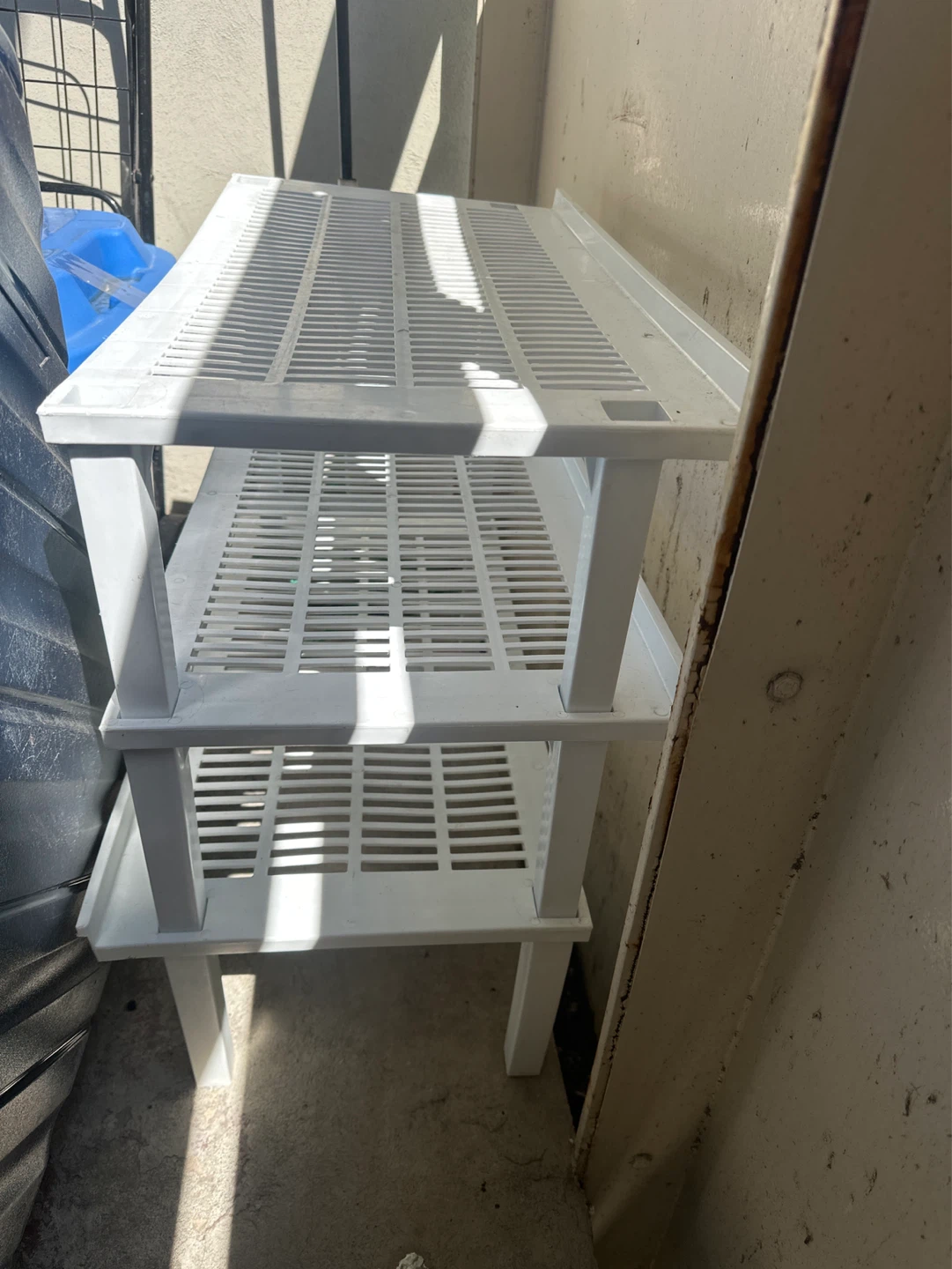 White 3-Tier Plastic Storage Shelf Unit