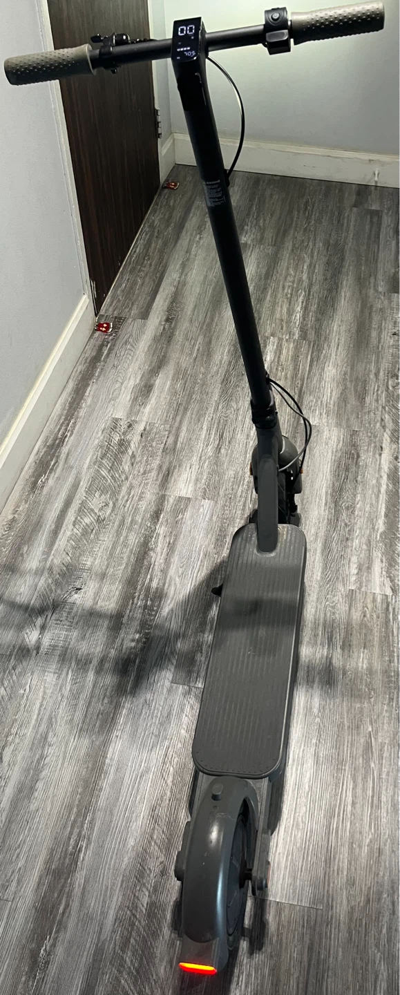 Blutron One S40 Electric Scooter - photo 3