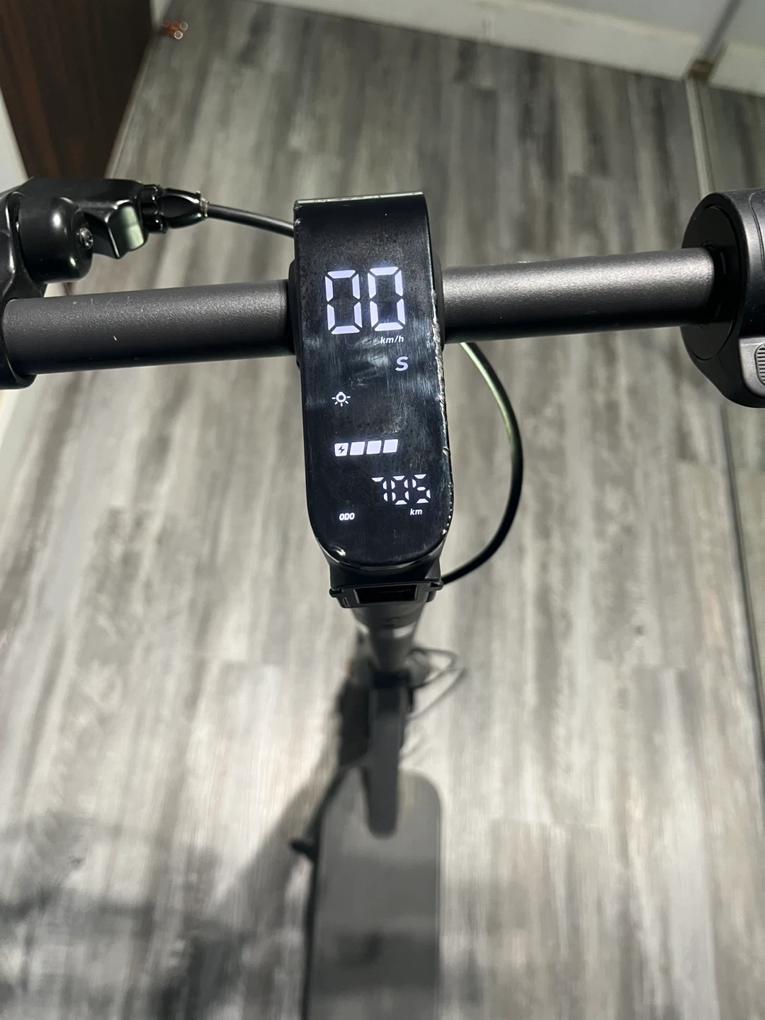 Blutron One S40 Electric Scooter - photo 4