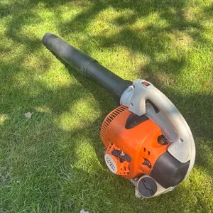STIHL BG-56C Gas Leaf Blower Hand Held