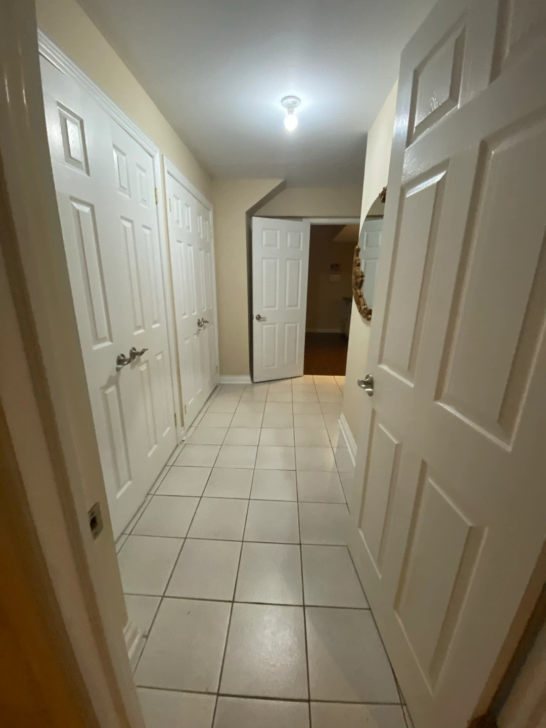 1 bed 1 bath Basement - photo 3