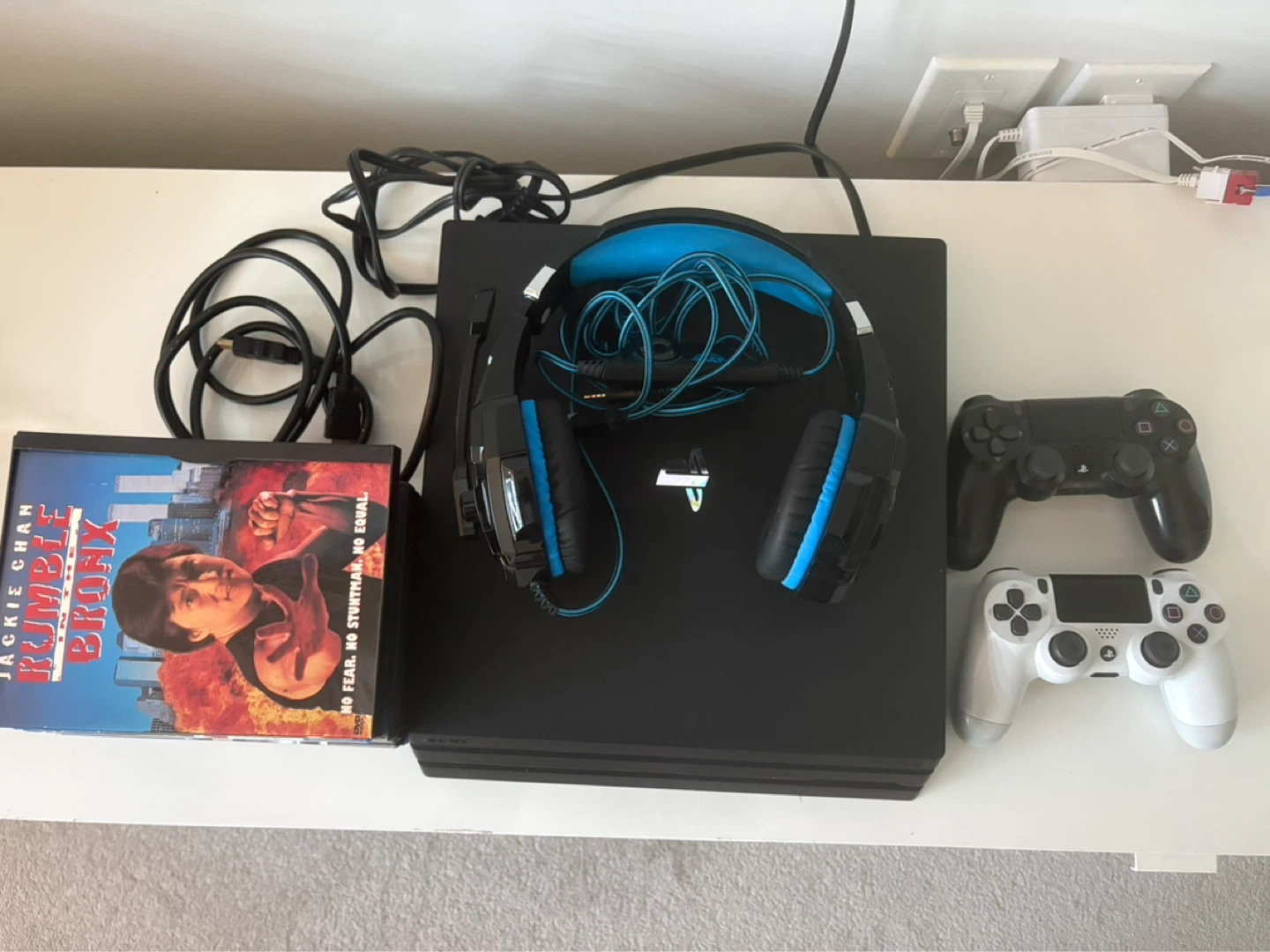 Sony PlayStation 4 Pro Bundle with Games and Headset - photo 2