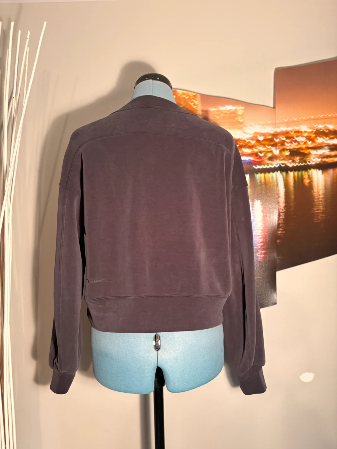 Lululemon Cropped Crewneck Sweatshirt - photo 2