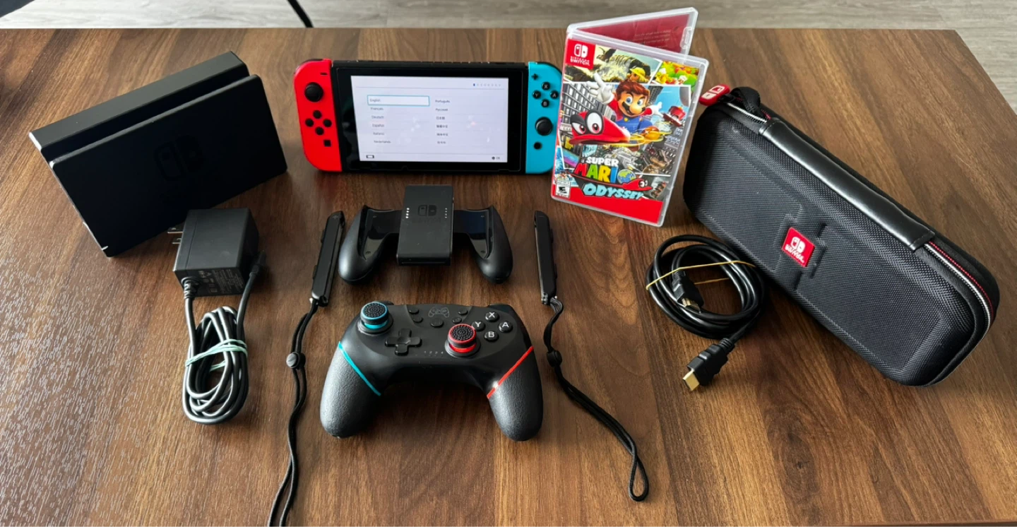 Nintendo Switch Bundle in excellent condition! 🎮🔥