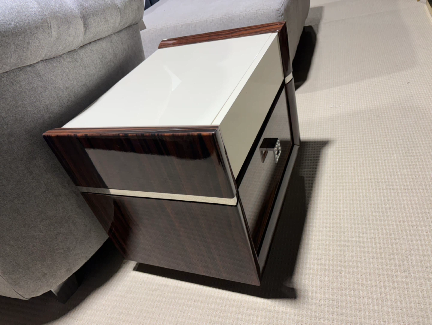 Art Deco Style Nightstand / End Table - photo 2