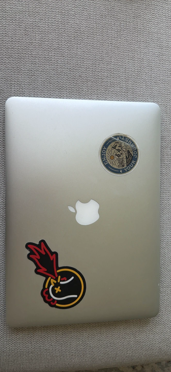 Apple MacBook Air (13-inch, Intel Core i5, 2017)
