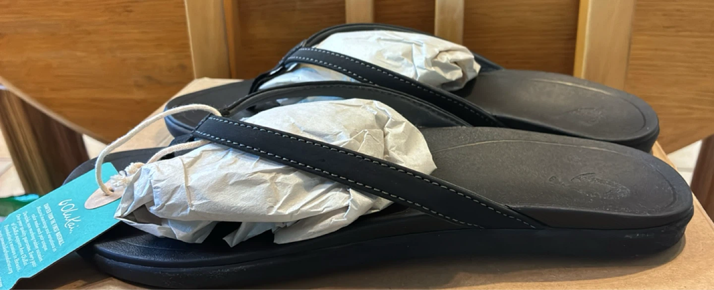 New OluKai Ho'opio Women's Flip Flops - Onyx/Onyx - Size 11 - photo 2