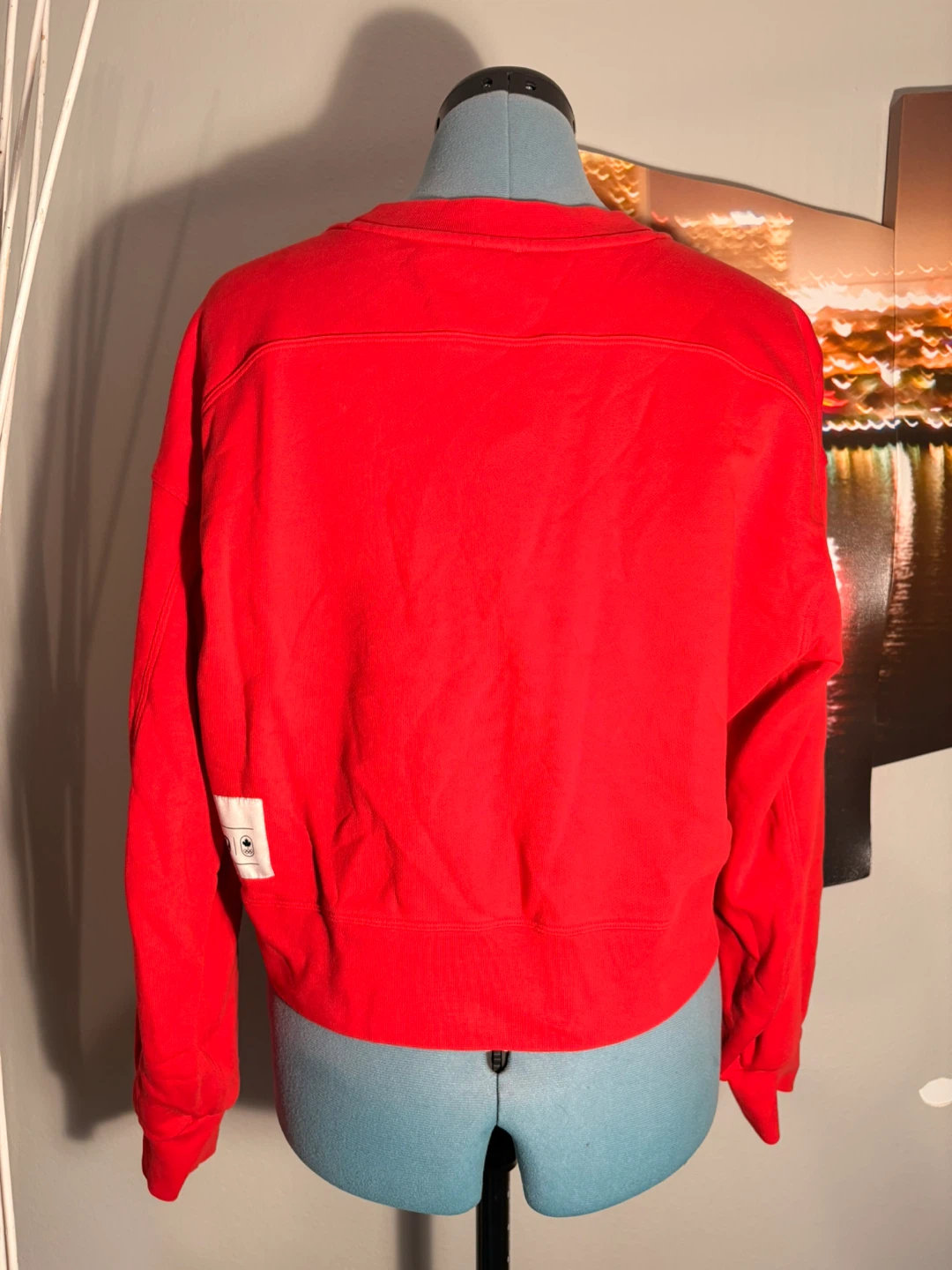 Lululemon Team Canada Red Crewneck Sweatshirt Size 4 - photo 2