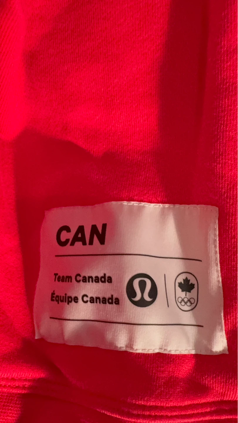 Lululemon Team Canada Red Crewneck Sweatshirt Size 4 - photo 3