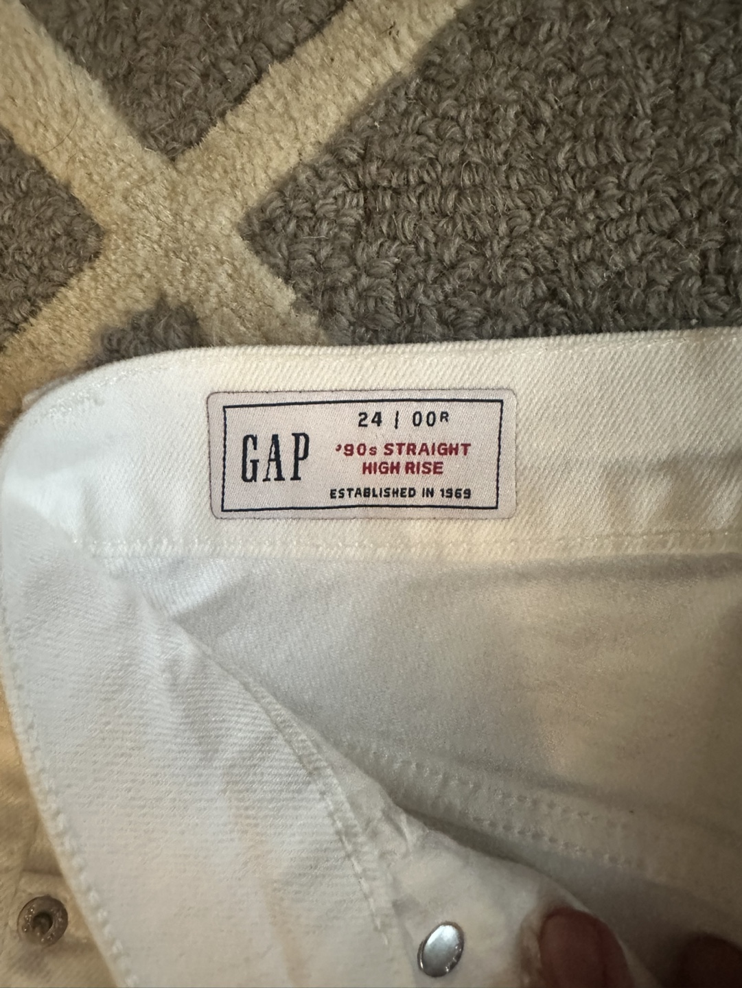 GAP '90s Straight High Rise White Jeans - photo 2