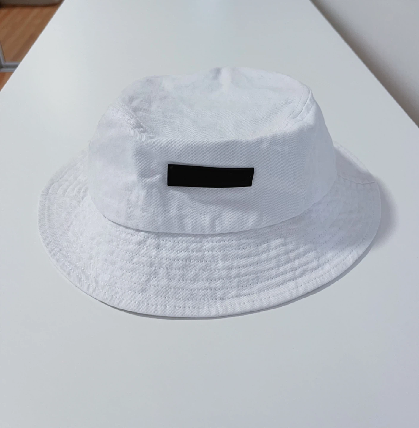 Perry Ellis Portfolio White Bucket Hat