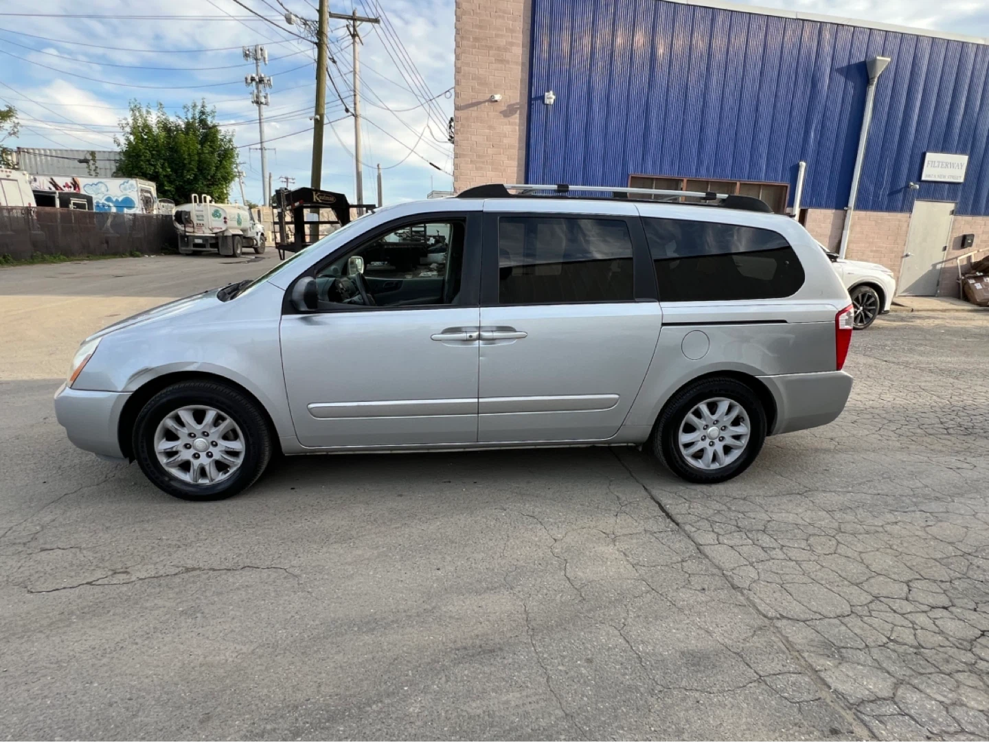 2006 Kia Sedona EX Low Miles Runs Perfect - photo 2